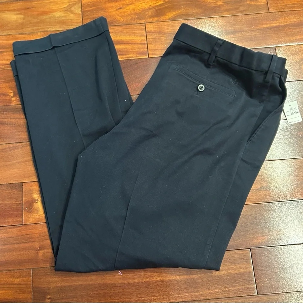 Dockers Dark Blue Dress Pants Waterless Classic Fit Men’s - Picture 2 of 9